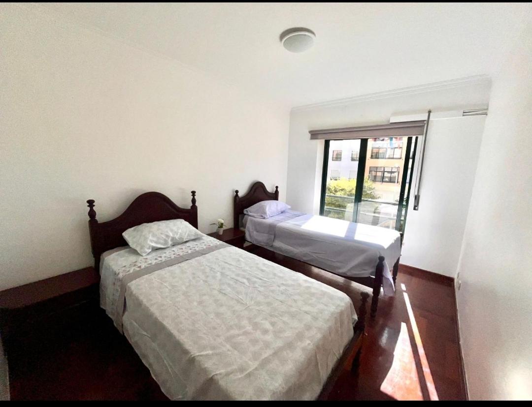 Quarto Boa Localizacao Com Cozinha E Casa De Banho Διαμέρισμα Caparica Εξωτερικό φωτογραφία