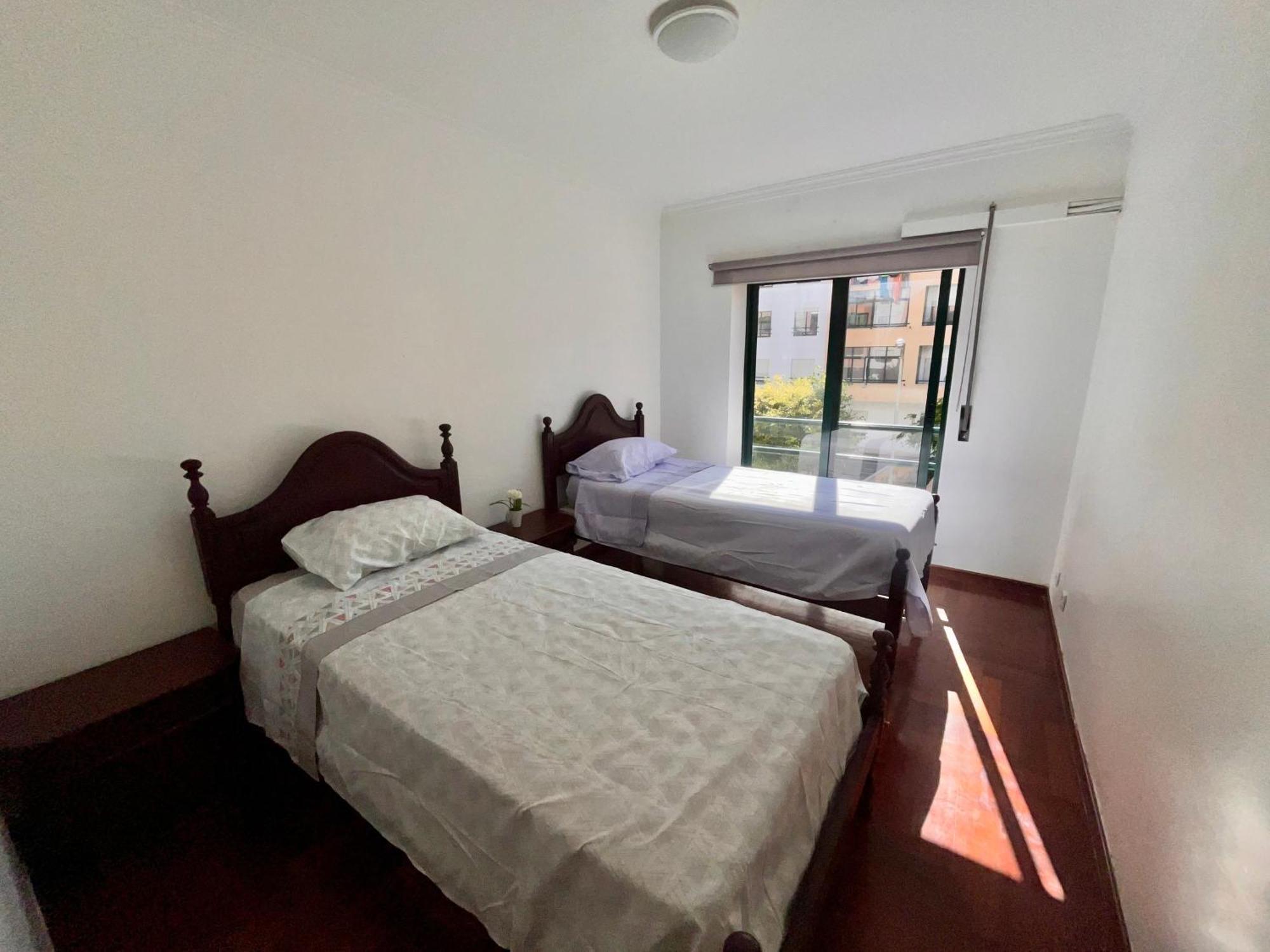 Quarto Boa Localizacao Com Cozinha E Casa De Banho Διαμέρισμα Caparica Εξωτερικό φωτογραφία